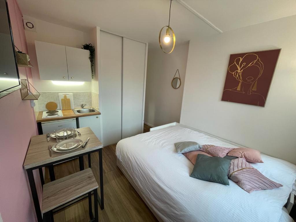 Rose, Studio Proche Centre Ville Caen Bagian luar foto
