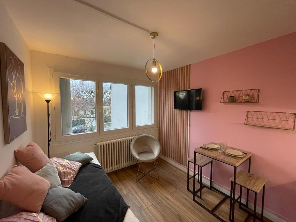 Rose, Studio Proche Centre Ville Caen Bagian luar foto